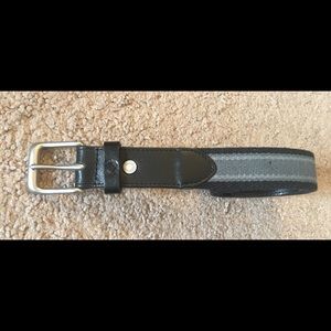 Fred perry leather and cotton webbing belt.